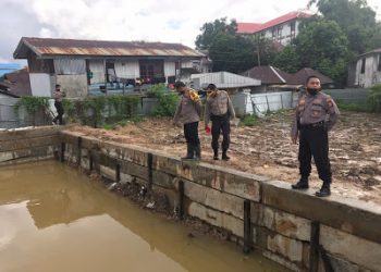 Bhabinkamtibmas Polresta Balikpapan Sukses Budidayakan Ikan Demi Bantu Ekonomi Warga