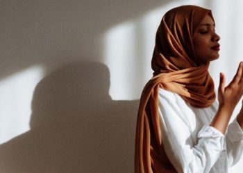 Info Muslimah Tata Cara Mandi Wajib Junub Setelah Haid